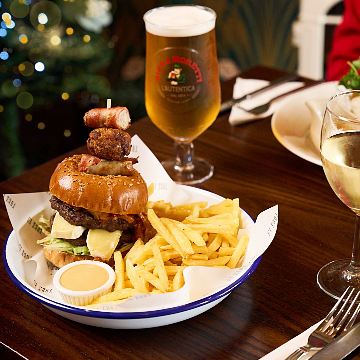 Festive Lunch & Dinner at The Chain Runner in Livingston